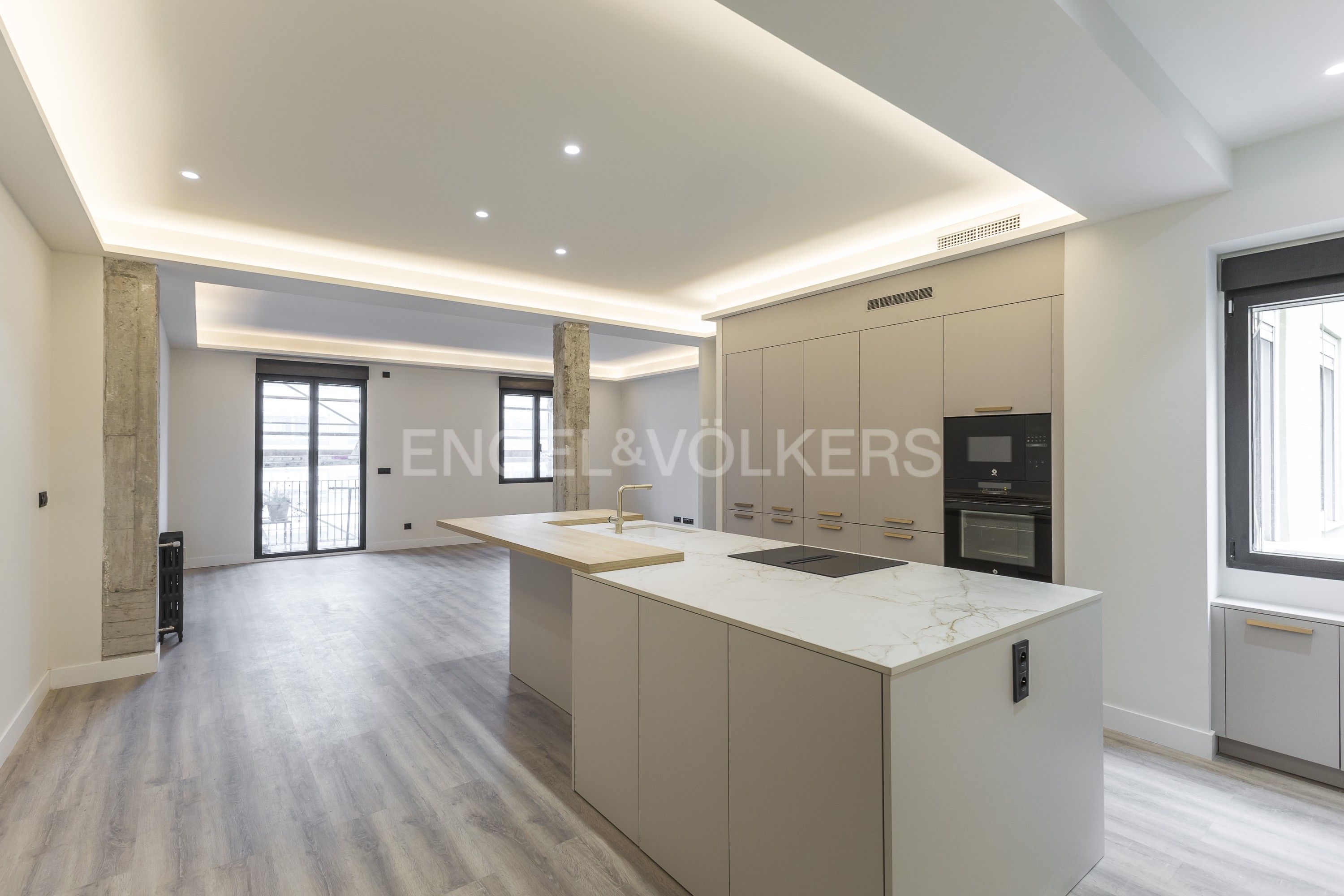 Kitchen of Apartment for sale in  Madrid Capital  with Air Conditioner, Heating and Terrace