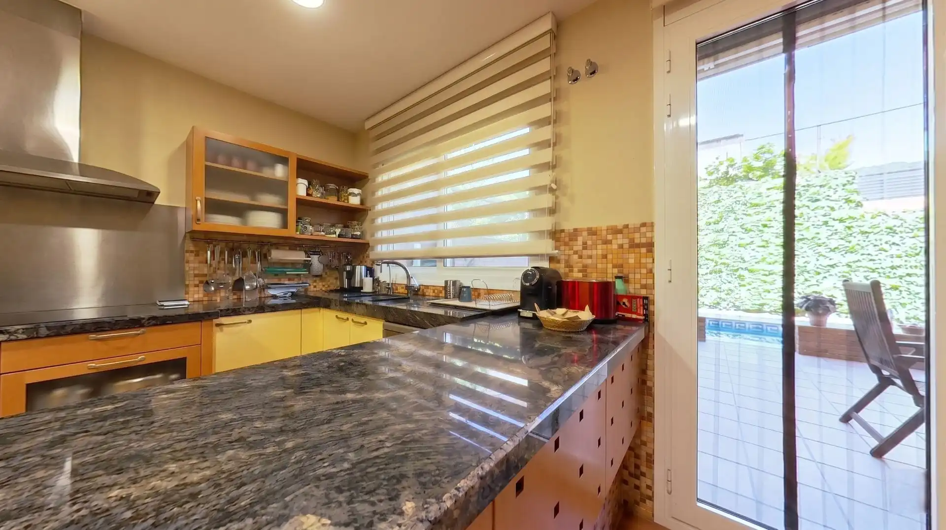 Kitchen of Houses for sale in Sant Feliu de Llobregat  with Air Conditioner, Heating and Private garden