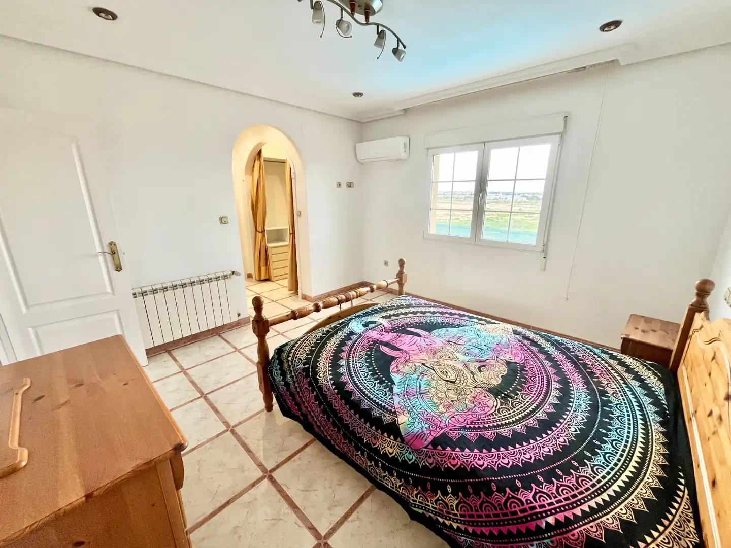 Habitación de Casa o chalet en venta en Torrevieja con Aire acondicionado, Calefacción y Jardín privado