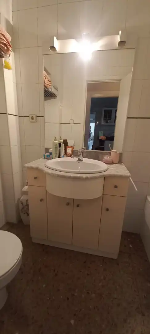 Badezimmer von Dachboden zum Verkauf in Alicante / Alacant mit Terrasse, Möbliert und Balkon
