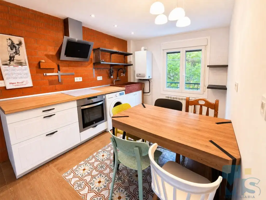 Kitchen of Flat for sale in Pasaia  with Oven