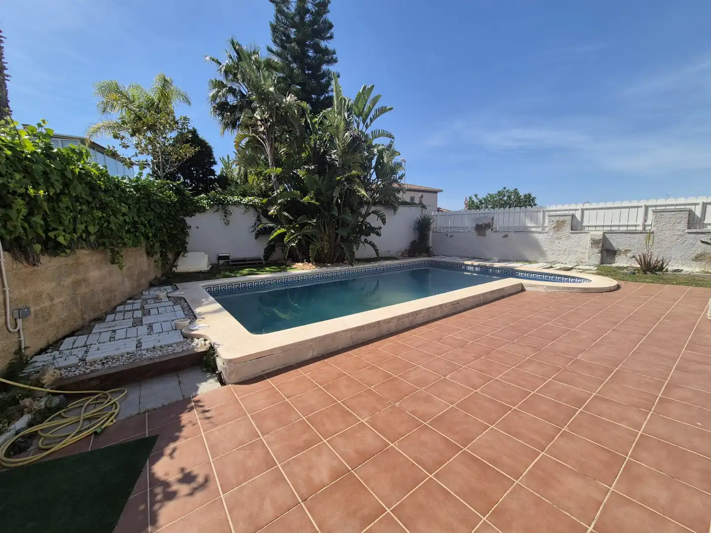 Schwimmbecken von Haus oder Chalet zum Verkauf in Roda de Berà mit Heizung, Privatgarten und Terrasse