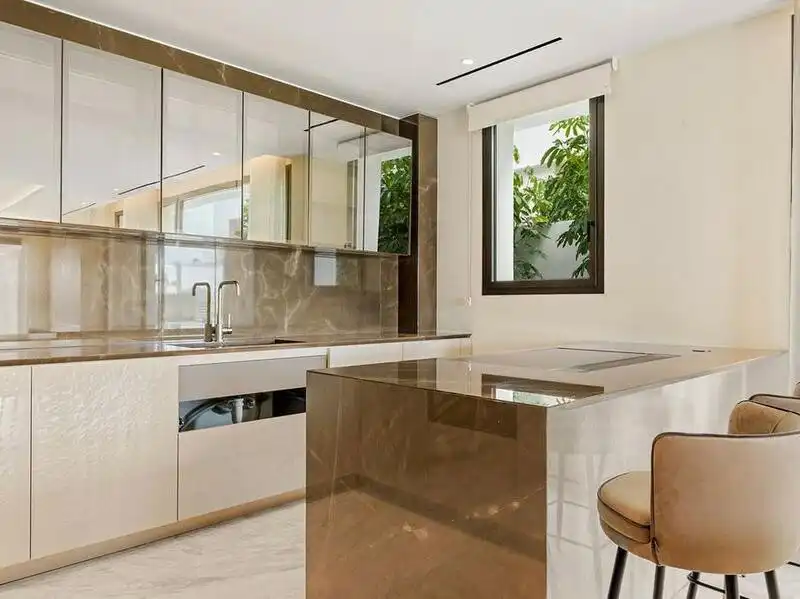 Kitchen of Ground floor for rent in Marbella  with Air Conditioner, Heating and Terrace