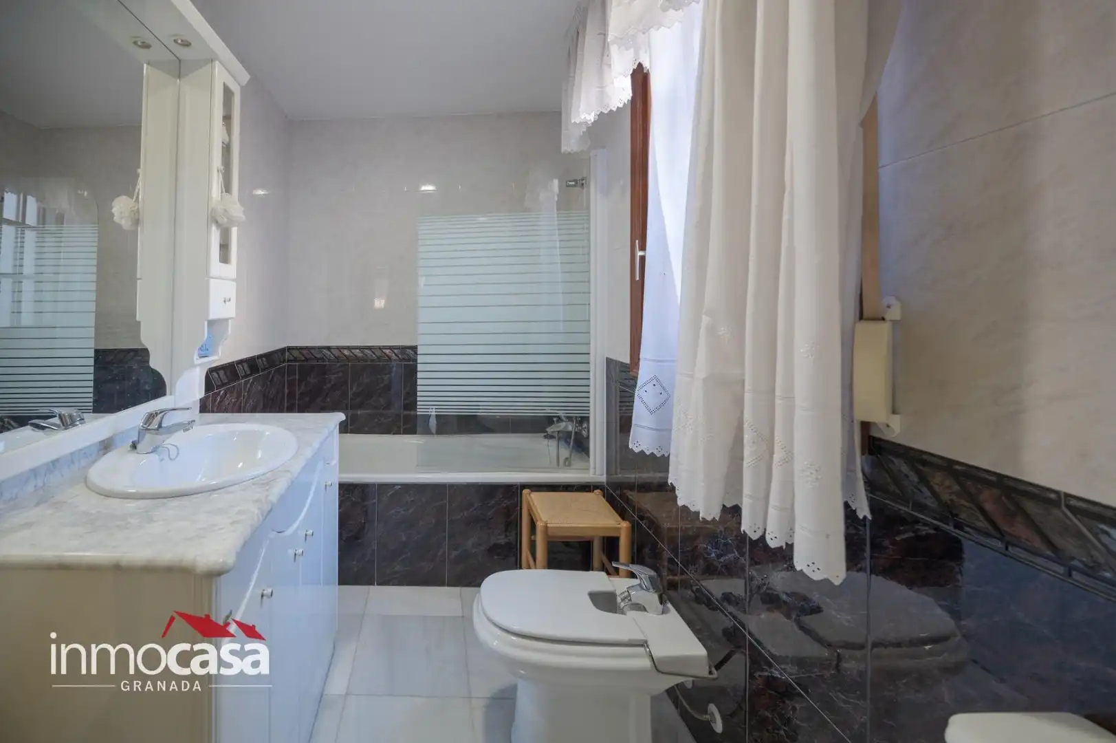 Bathroom of Houses for sale in Maracena, Granada