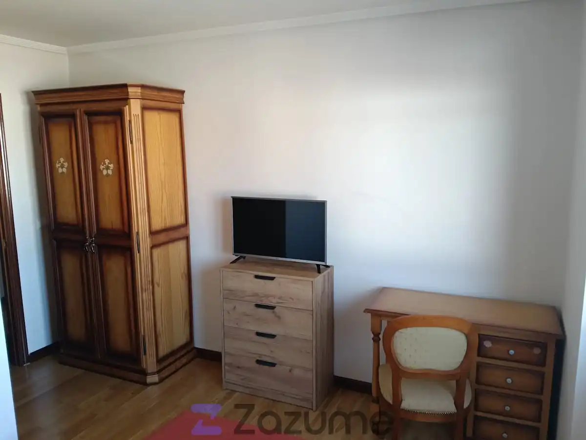 Wohnzimmer von Wohnung zur Miete in Valverde de la Virgen mit Heizung, Parkett und Möbliert