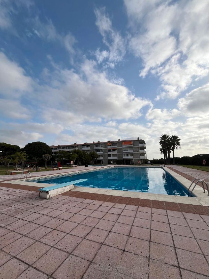 Piscina de Apartament de lloguer en Gavà amb Aire condicionat, Calefacció i Parquet
