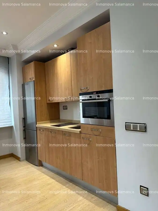 Kitchen of Flat for rent in Salamanca  with Heating and Furnished