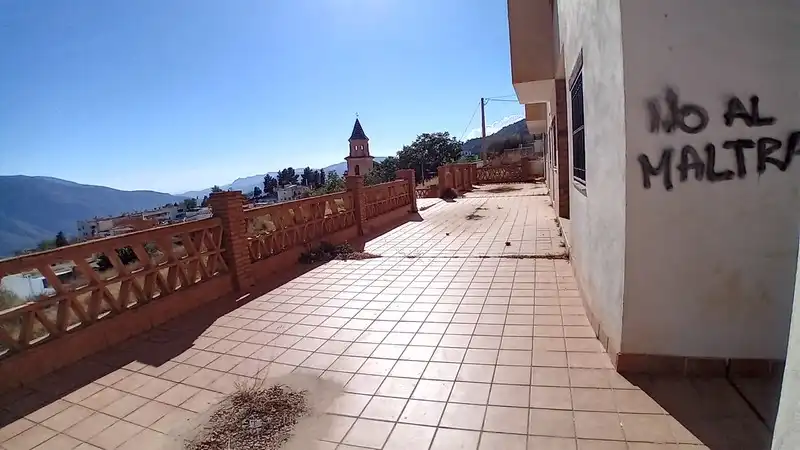 Terraza de Local en venta en Carataunas