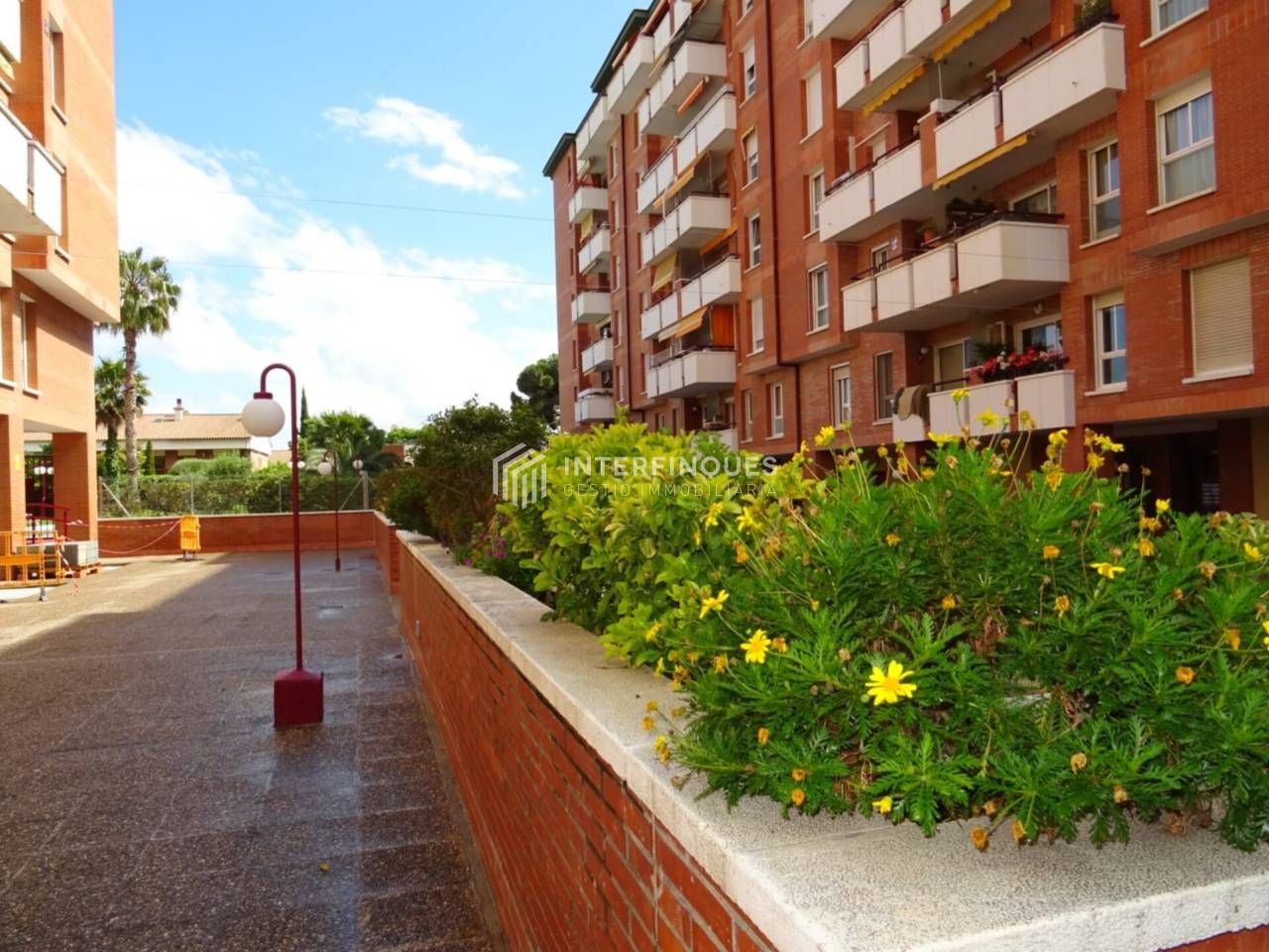 Piso en venta en Calle Gran Via de Lluís Companys, Can Farrerons