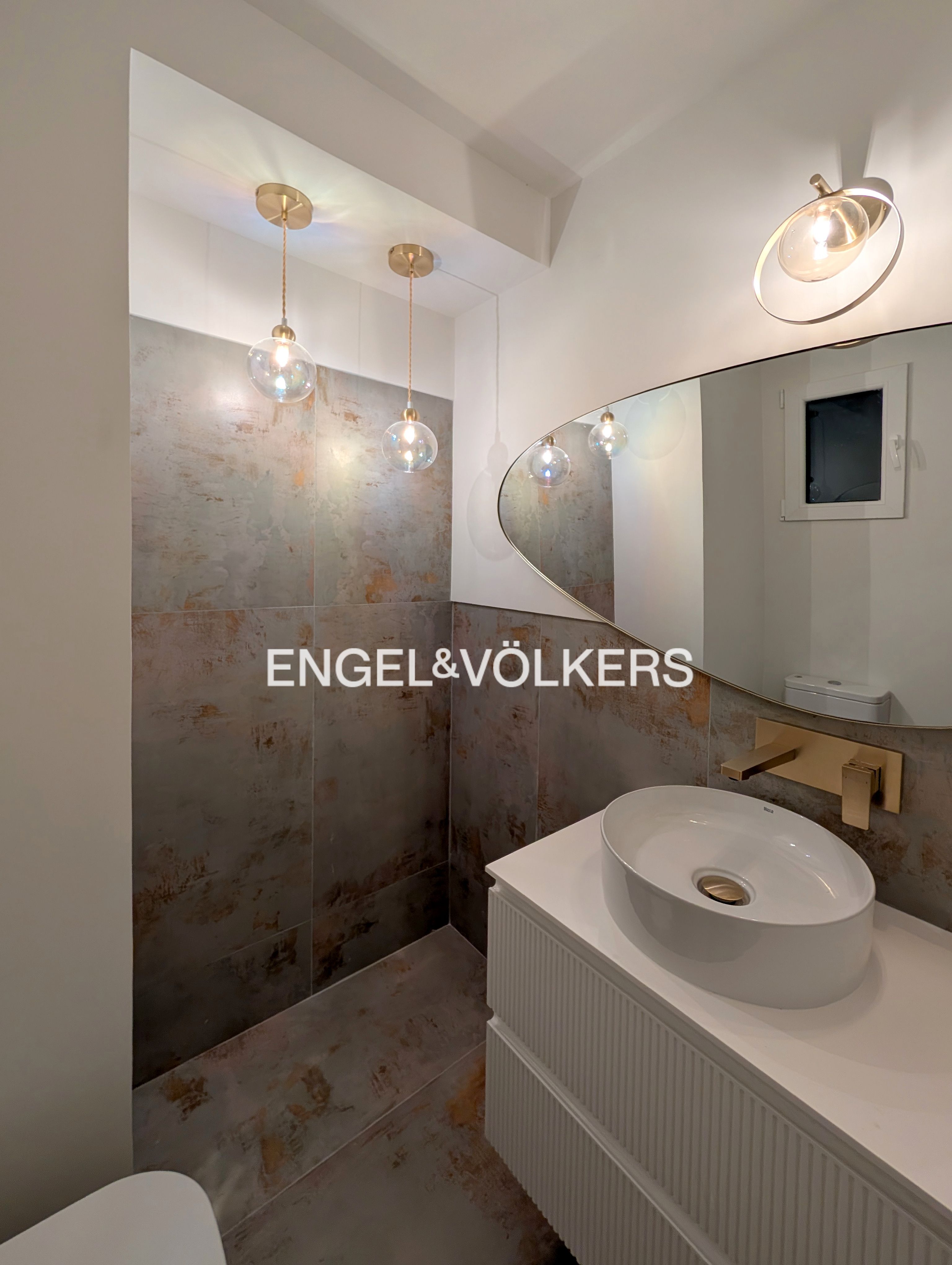 Bany de Apartament en venda en  Madrid Capital amb Aire condicionat, Calefacció i Traster