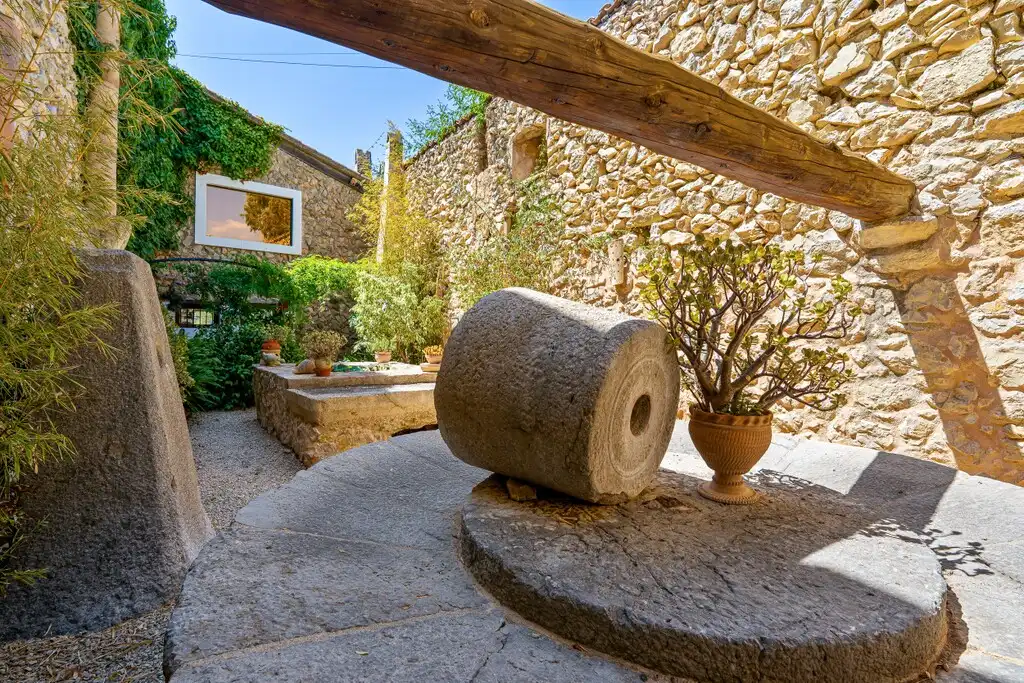 Terrassa de Finca rústica en venda en Puigpunyent amb Aire condicionat, Calefacció i Jardí privat
