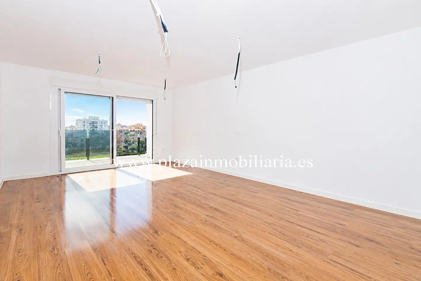 Living room of Flat for sale in Lucena  with Parquet flooring, Swimming Pool and Balcony