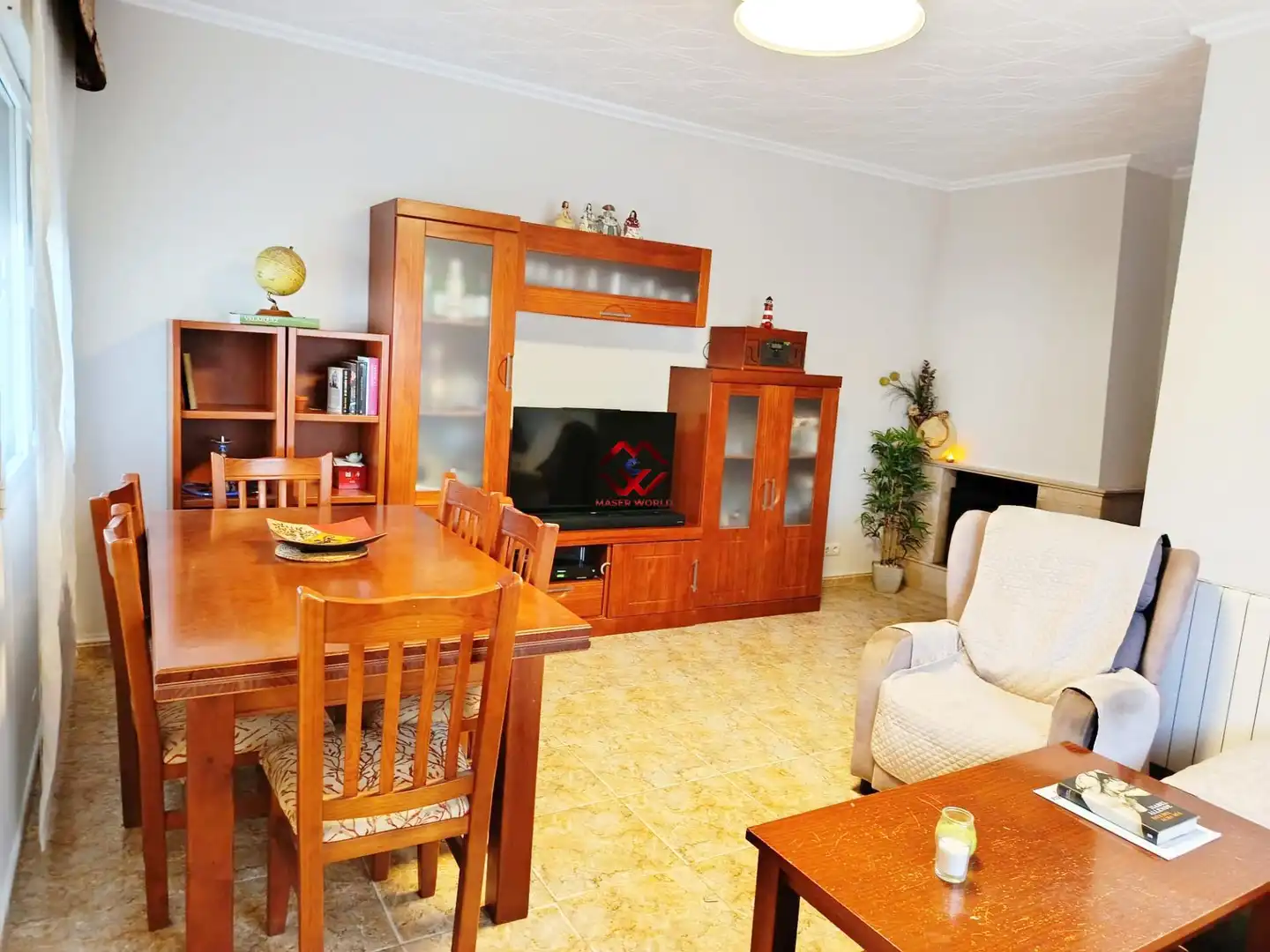 Chalet con jardín en venta en Calle islas azores, imagen 2