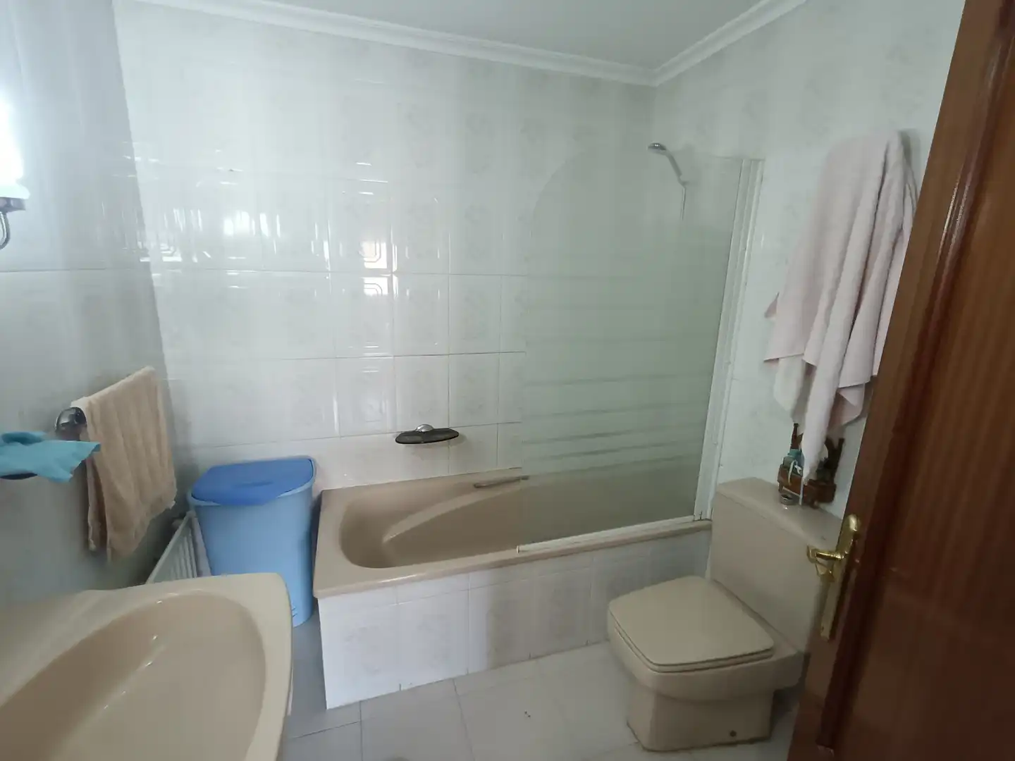 Bathroom of Detached homes for sale in Ciudad Real  with Air Conditioner, Heating and Swimming Pool