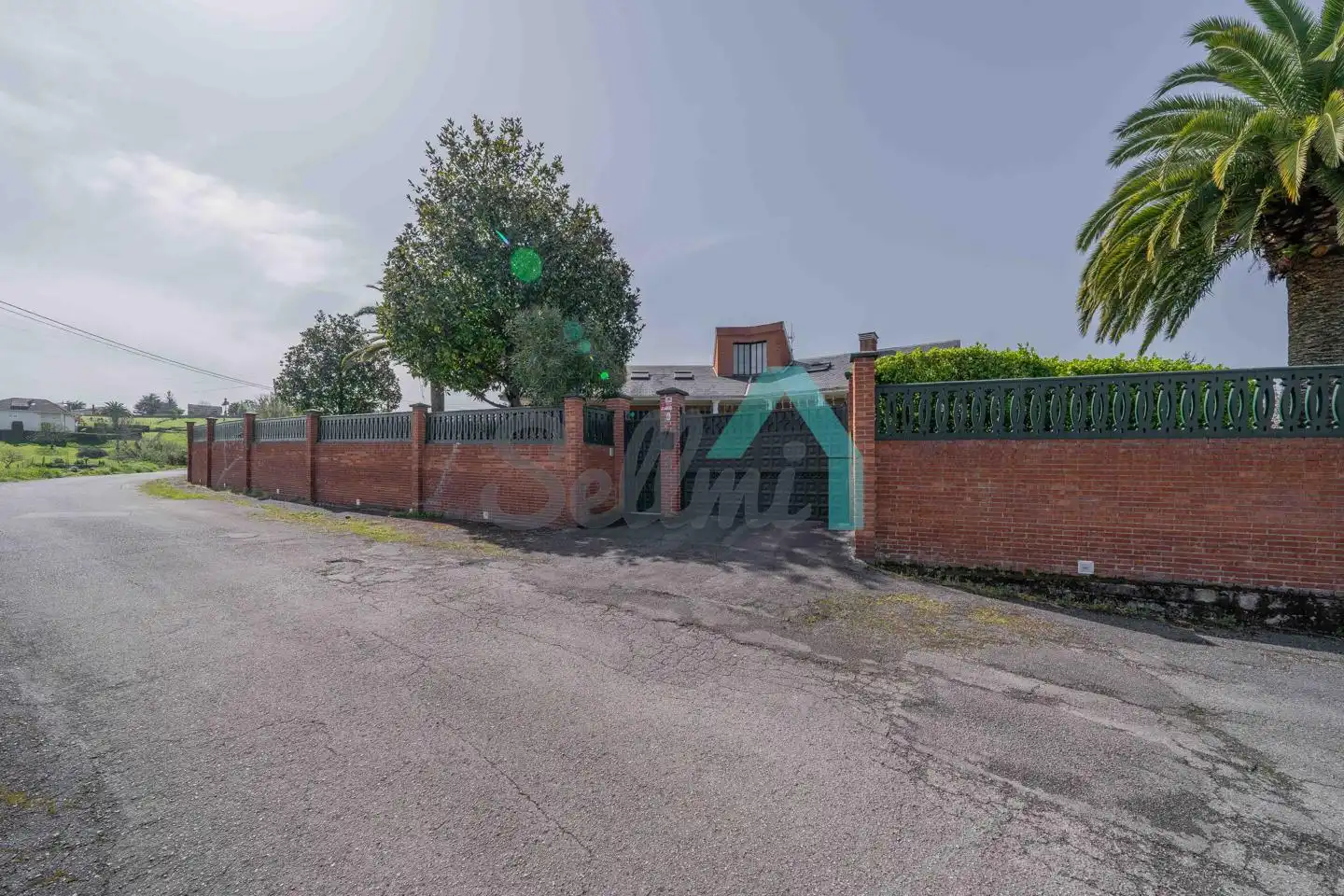 Casa o xalet en venda en Oviedo  amb Calefacció, Jardí privat i Parquet