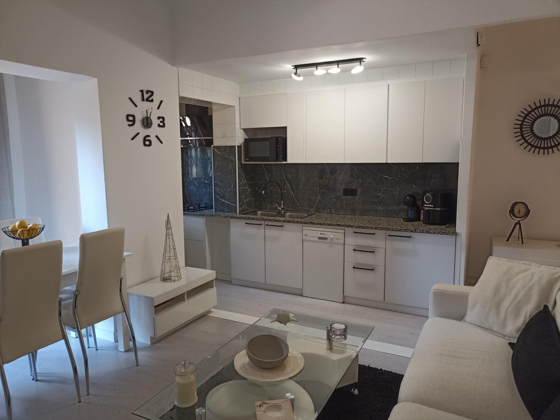 Planta baja for sale in Carrer d'Oviedo, Sant Narcís