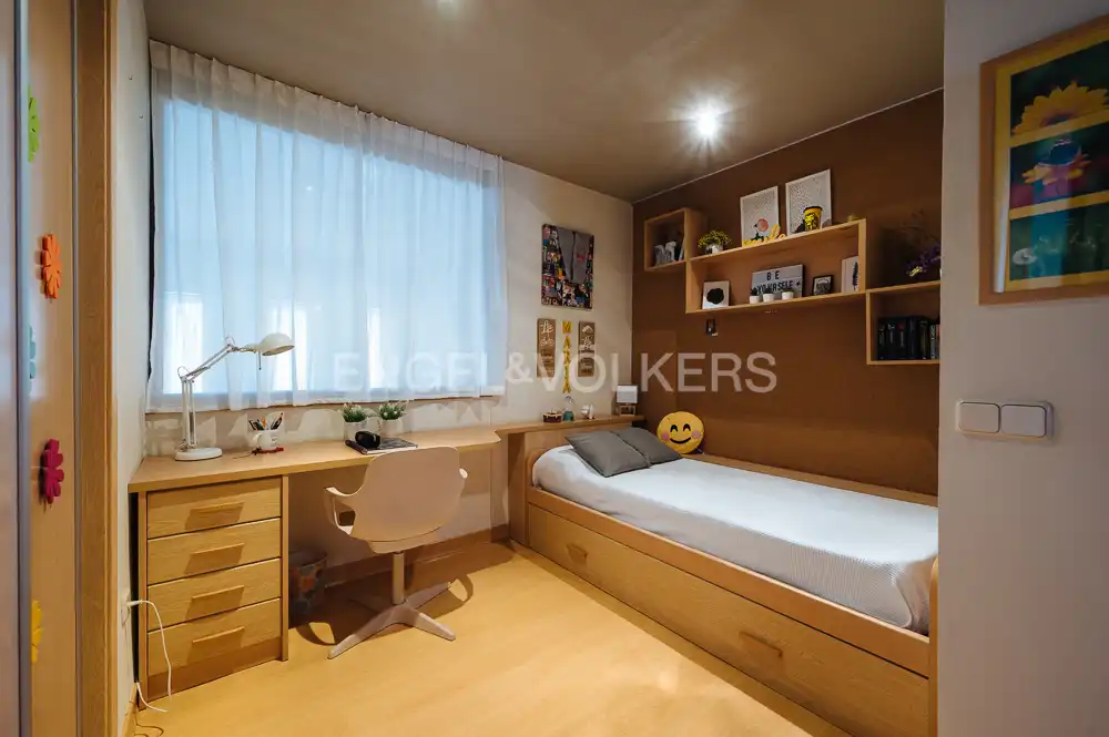 Habitación de Casa o chalet en venta en Bormujos con Aire acondicionado, Calefacción y Jardín privado