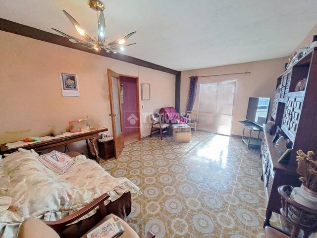 Piso en Venta en Reyes