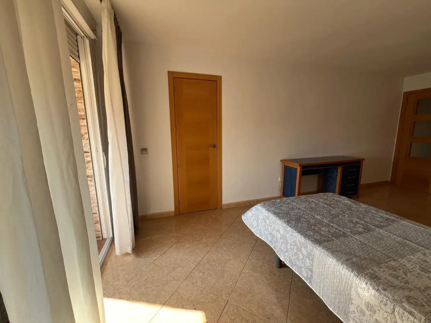 Bedroom of Flat for share in Córdoba  with Air Conditioner and Terrace