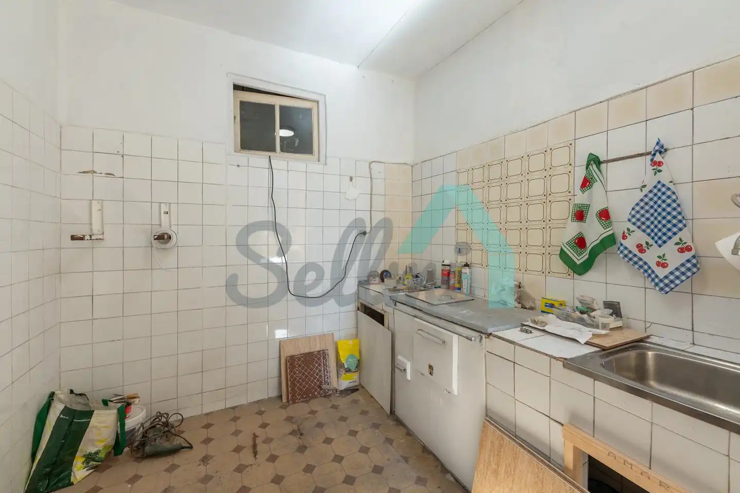 Kitchen of Buildings for sale in Oviedo 