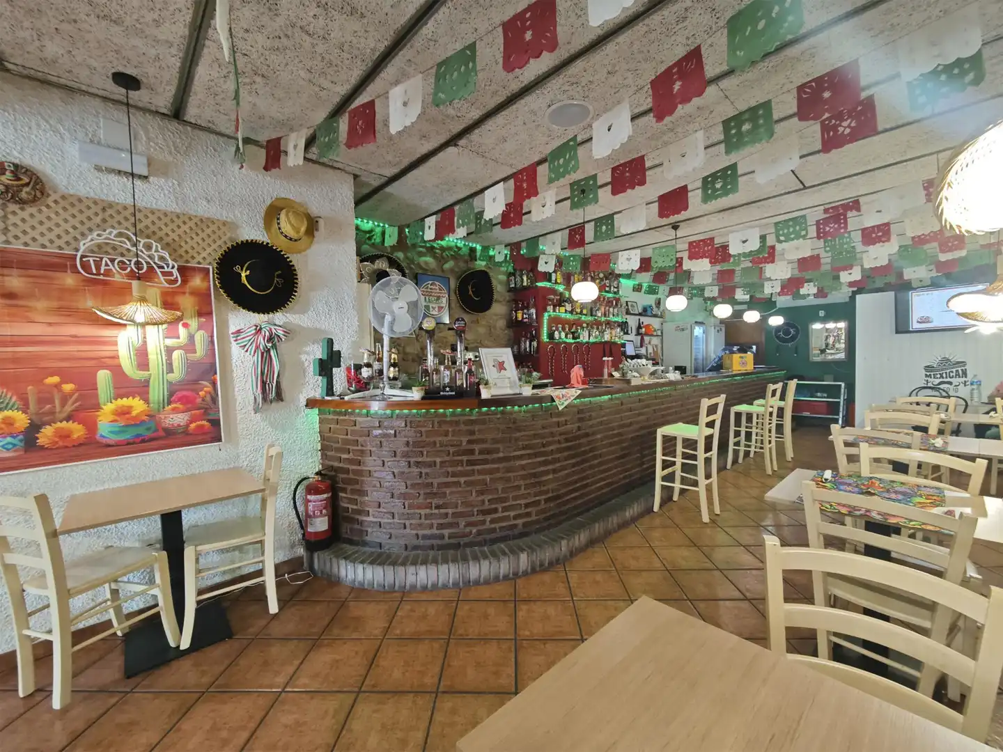 Local comercial en venda a Sant Narcís, imagen 3
