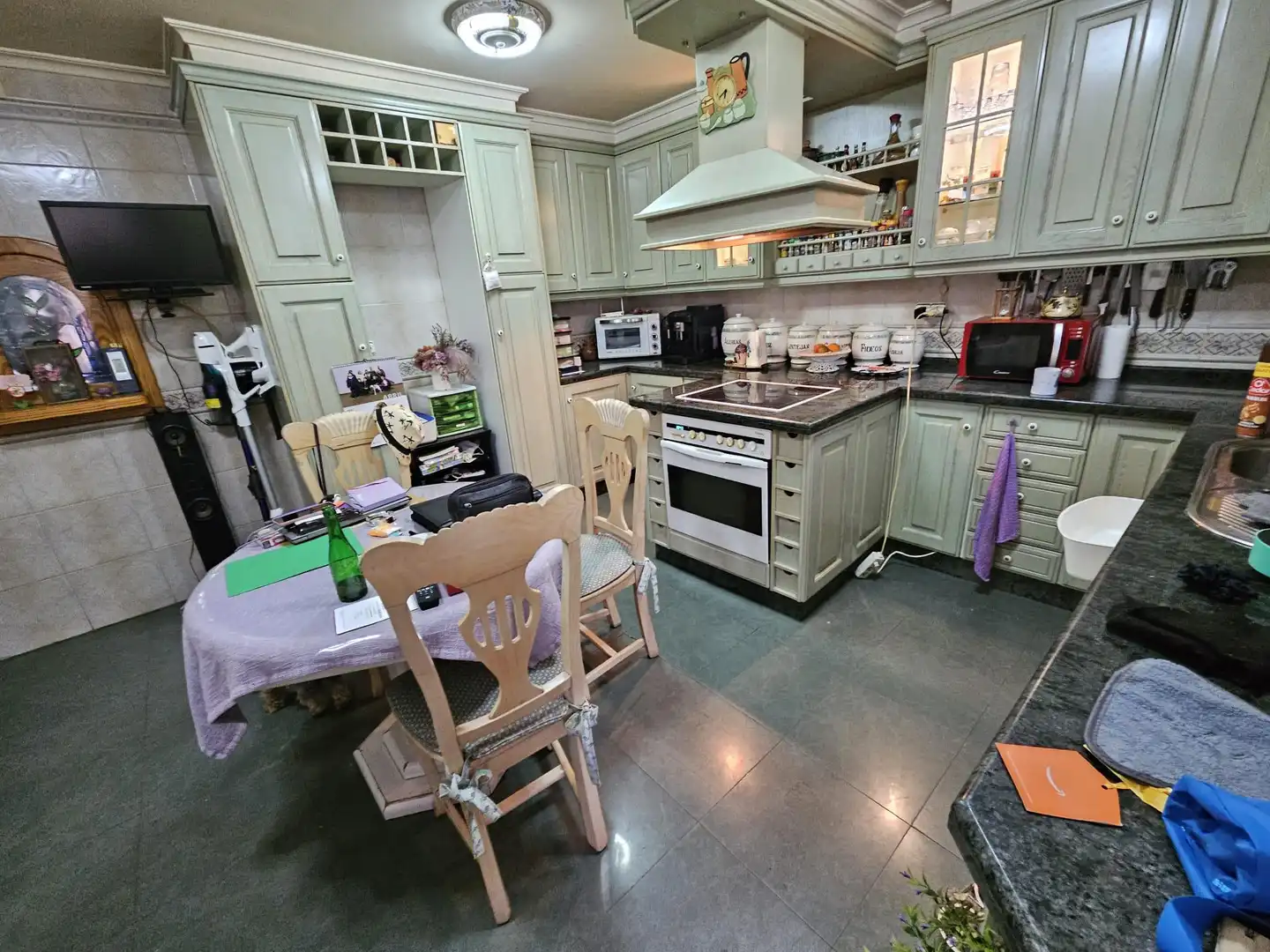 Casa adosada en venta en El Pinós / Pinoso