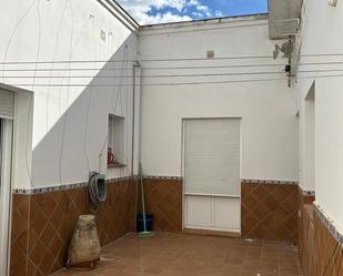 Exterior view of House or chalet for sale in Don Álvaro  with Terrace