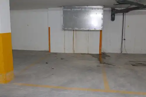 Parking with lift for sale in Parri, imagen 2