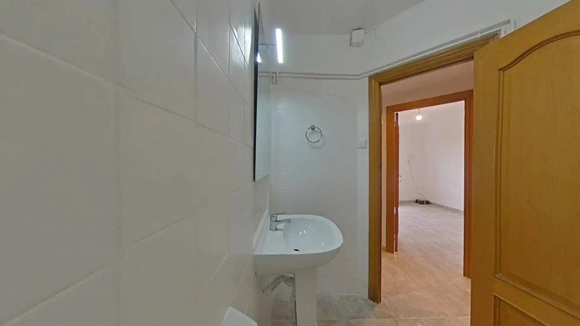 Bany de Pis en venda en Barcelona amb Calefacció