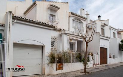 Exterior view of Single-family semi-detached for sale in Huétor Vega  with Heating, Private garden and Parquet flooring