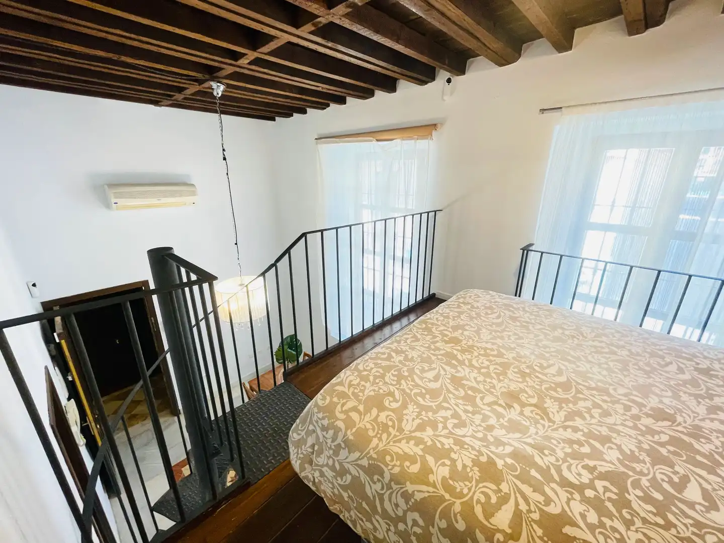 Dormitori de Dúplex de lloguer en Málaga amb Aire condicionat, Calefacció i Moblat