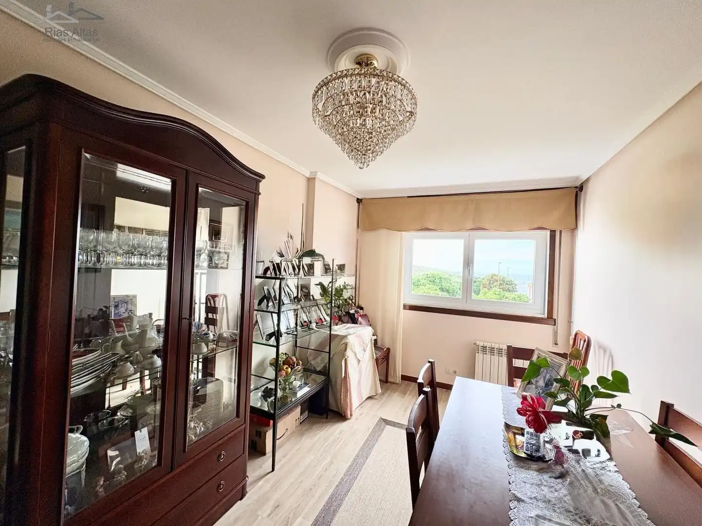 Comedor de Piso en venta en A Coruña Capital  con Calefacción, Jardín privado y Trastero