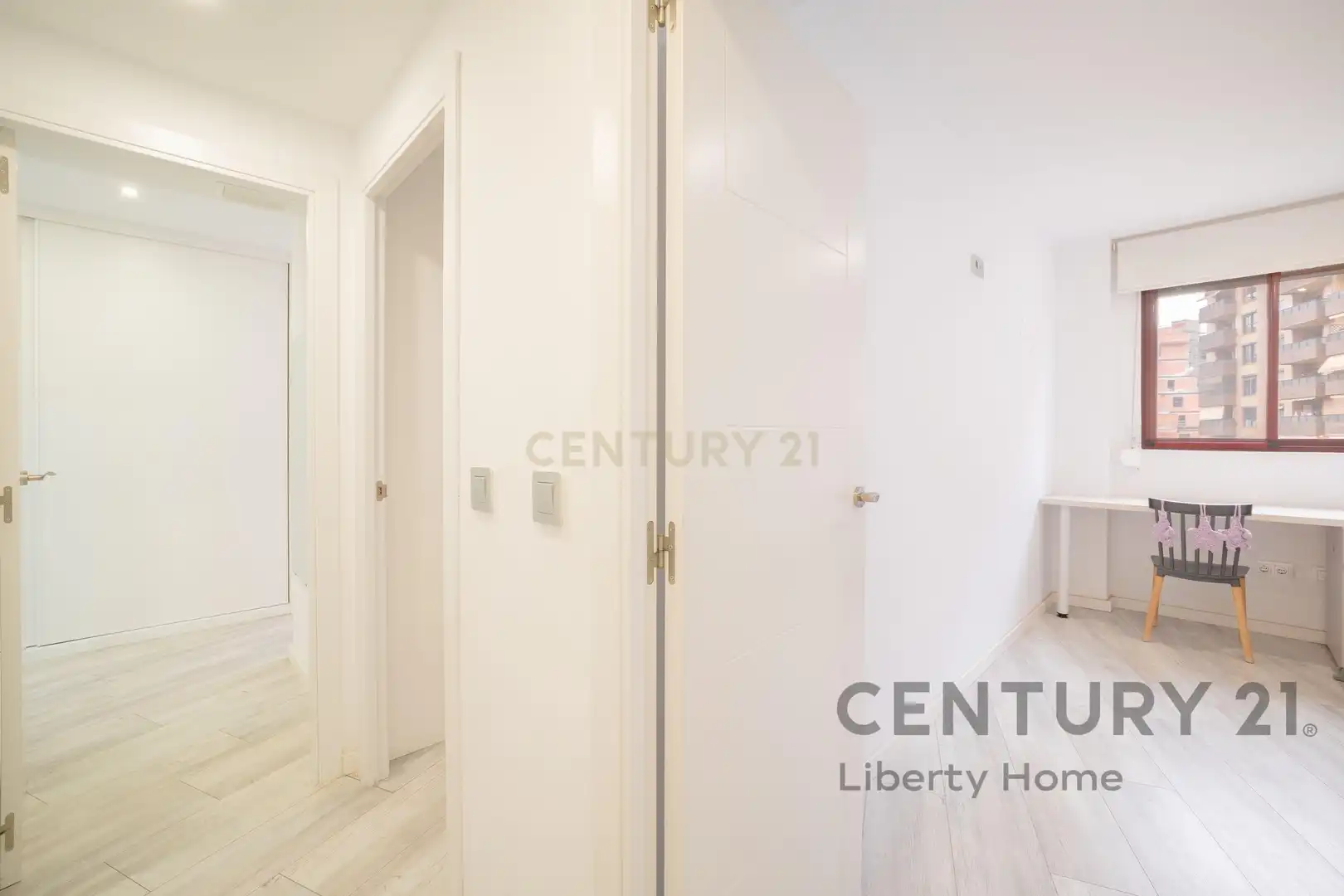 Apartments for rent in Valencia  with Air Conditioner, Private garden and Oven