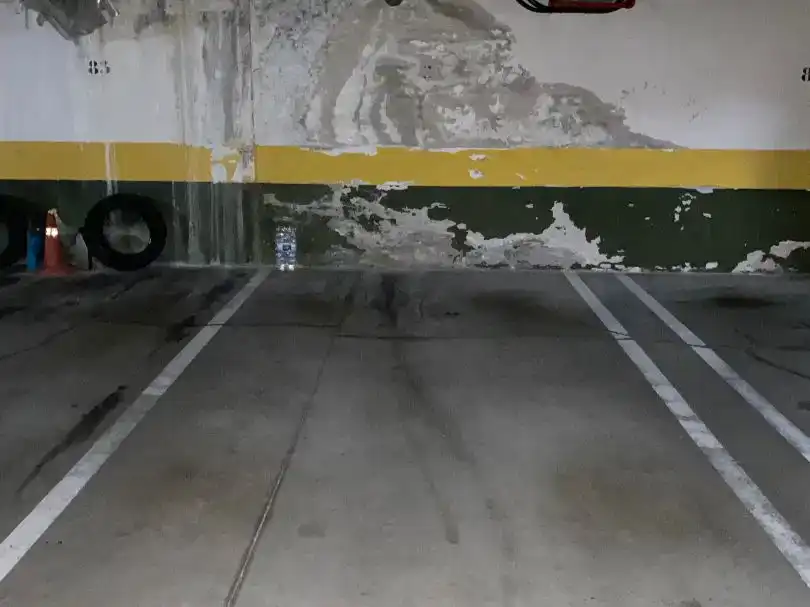 Parkplatz von Wohnung zur Miete in Las Rozas de Madrid mit Klimaanlage, Privatgarten und Parkett