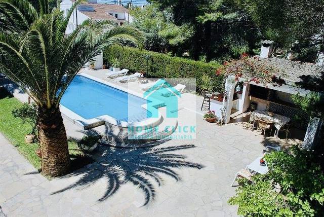 Casa-chalet en Alquiler en Les Tres Cales