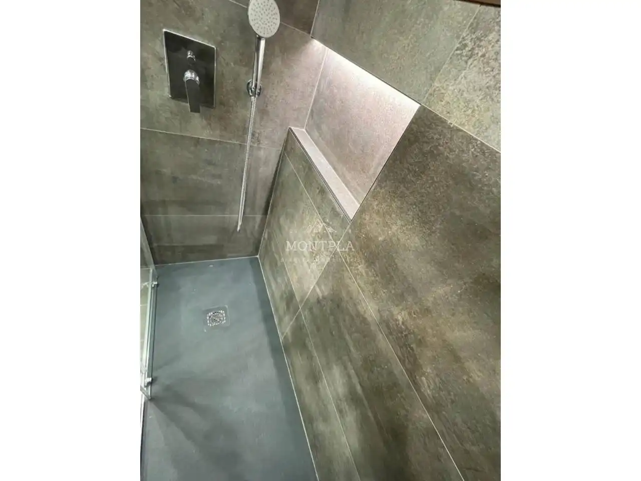 Baño de Piso en venta en La Massana con Calefacción y Terraza