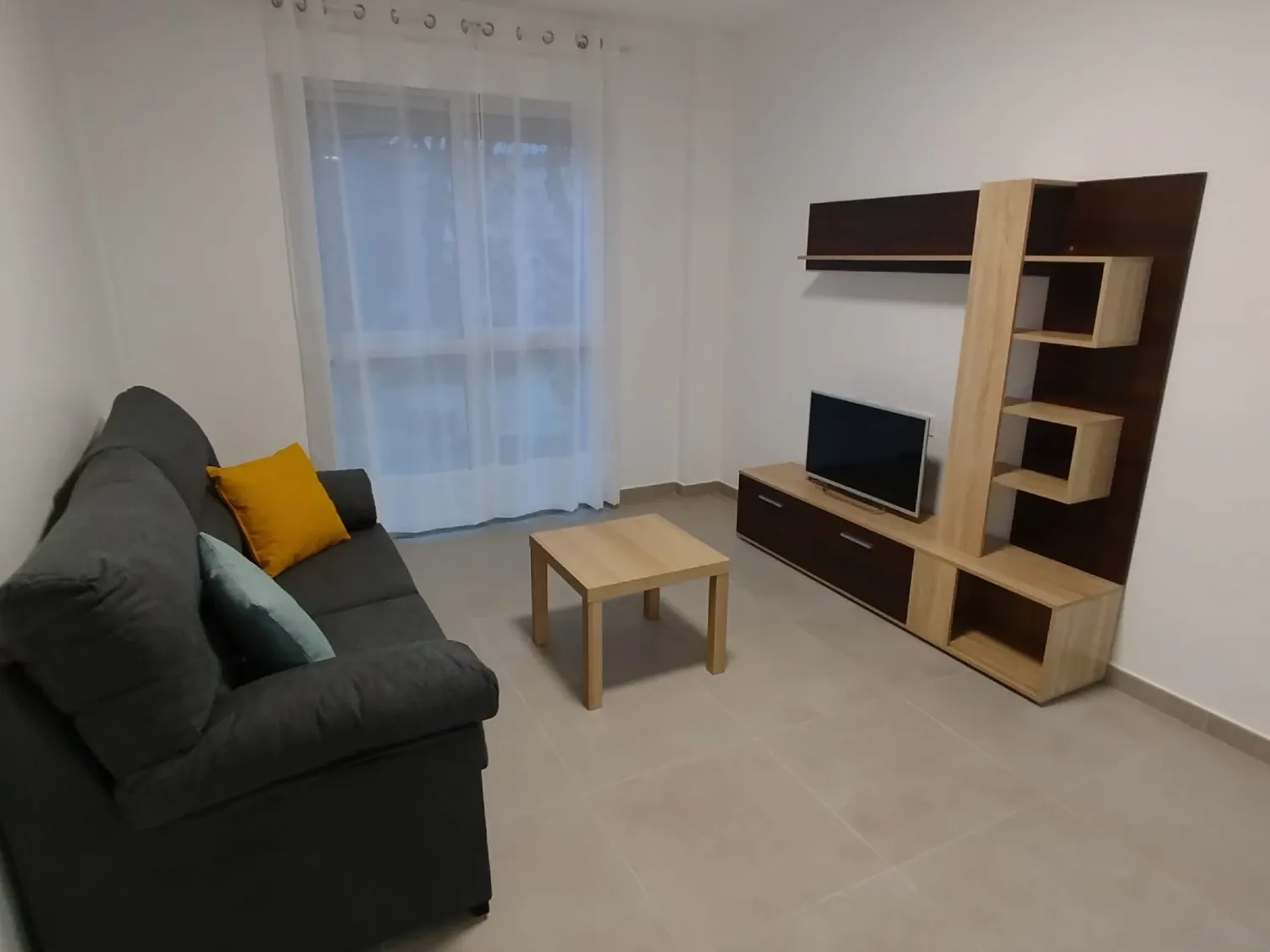 Sala de estar de Apartamento de alquiler en  Murcia Capital con Aire acondicionado, Calefacción y Trastero