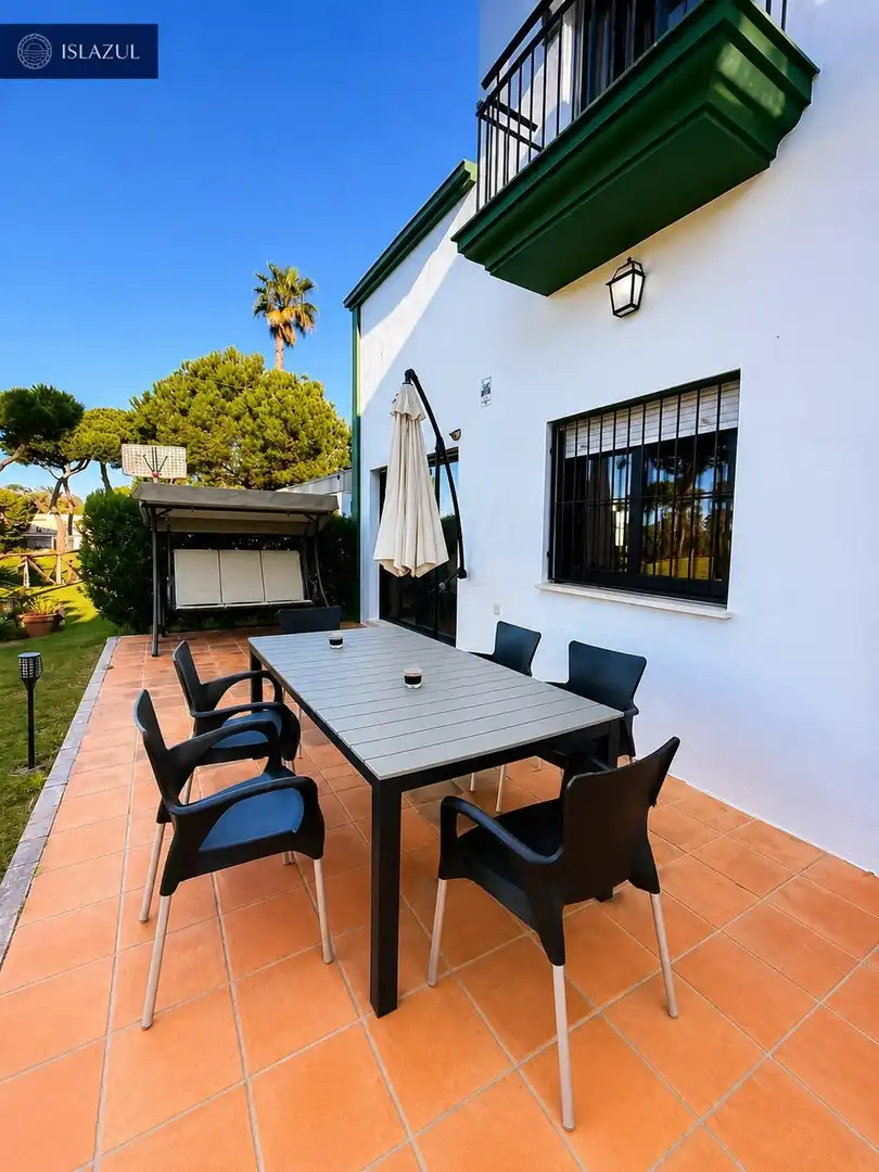 Chalet con terraza en venta en Calle Calle Cañaveral, imagen 3
