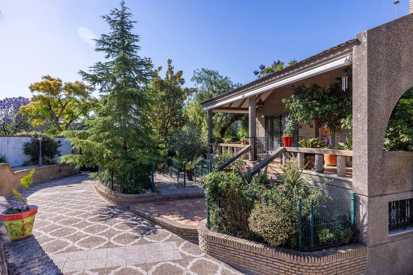 Terraza de Casa o chalet en venta en Gelves con Jardín privado y Piscina comunitaria