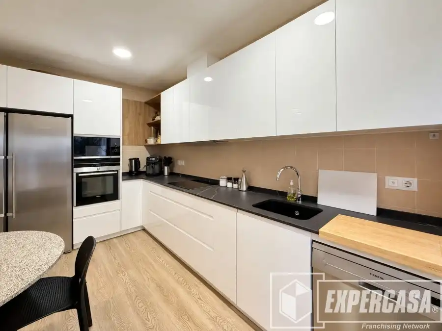 Cuina de Casa o xalet en venda en Llíria amb Aire condicionat, Terrassa i Traster