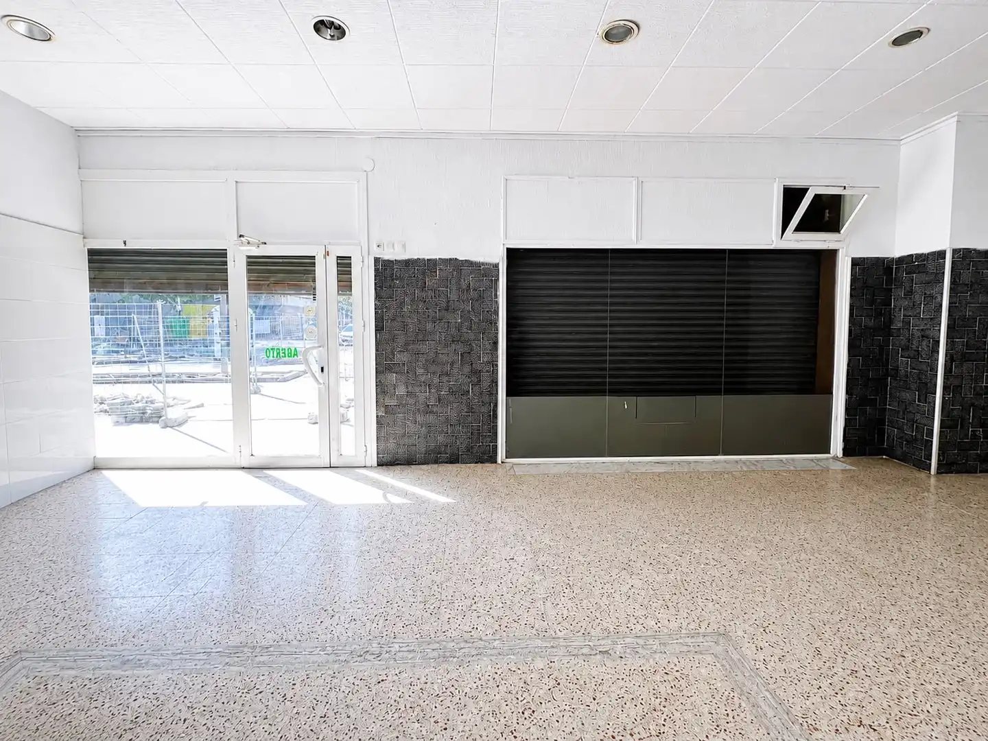 Locale commerciale in vendita a Carrer de Girona 77, imagen 2