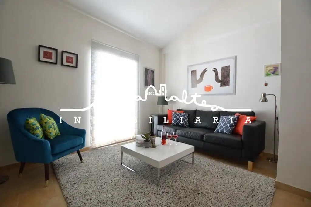 Sala d'estar de Dúplex de lloguer en Altea amb Aire condicionat, Traster i Moblat