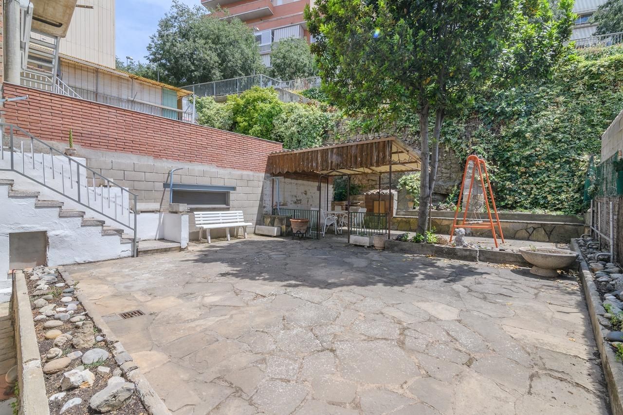 Jardí de Casa o xalet en venda en Manresa amb Aire condicionat, Calefacció i Terrassa