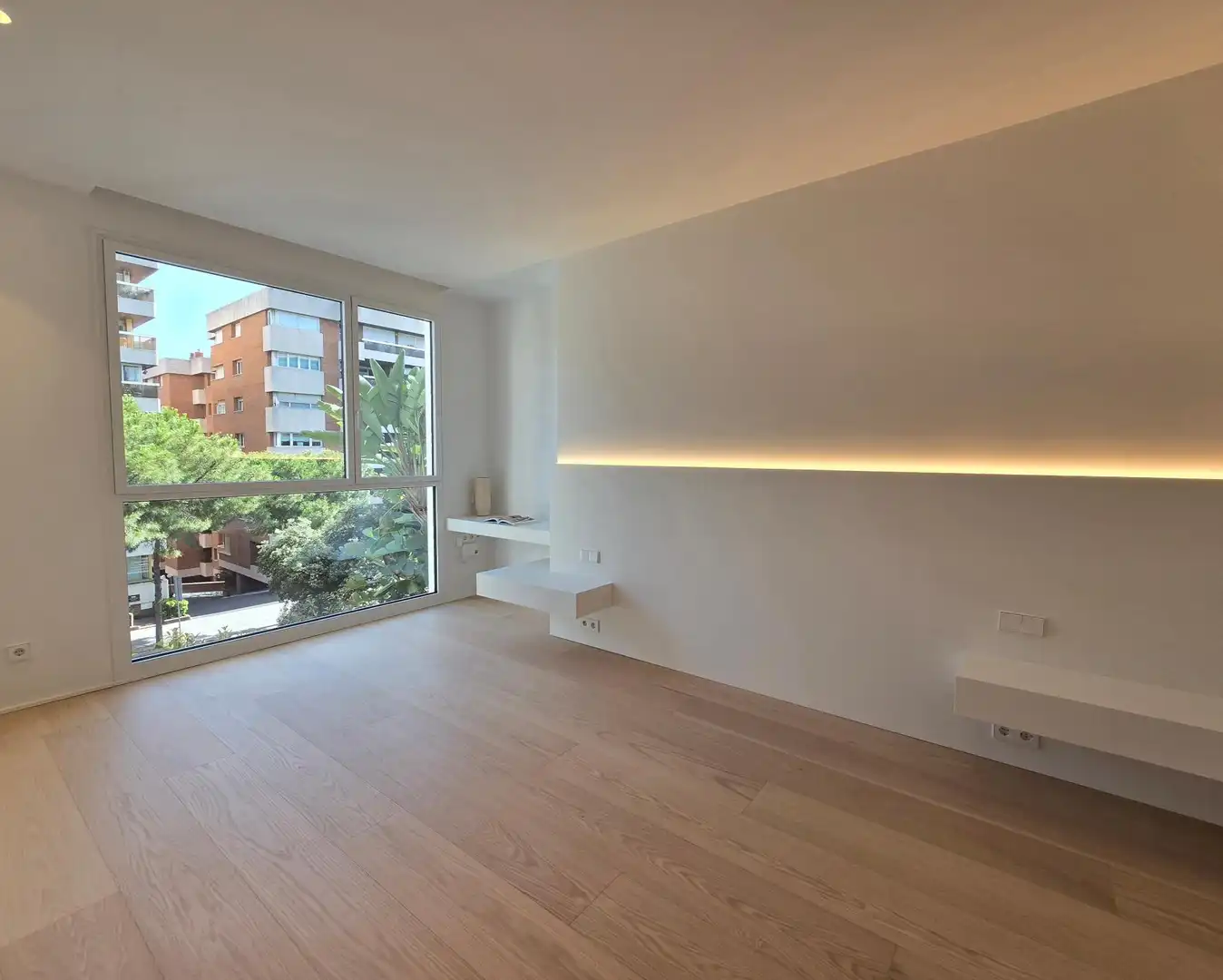 Sala d'estar de Pis en venda en Barcelona amb Aire condicionat, Calefacció i Terrassa