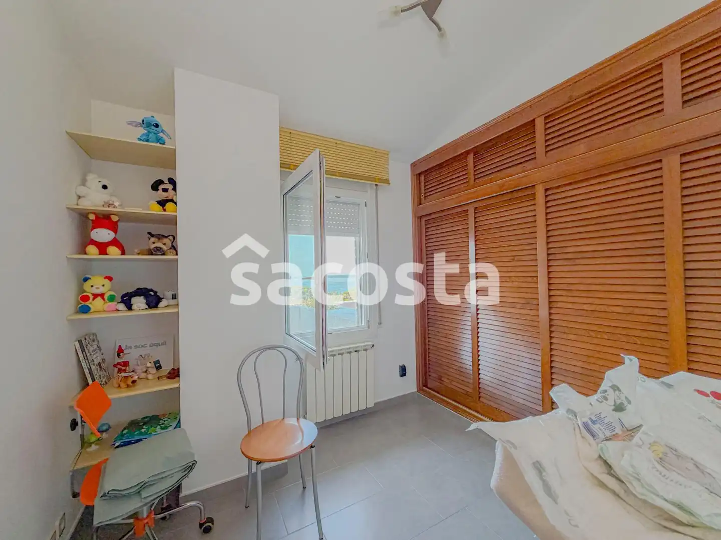 Schlafzimmer von Haus oder Chalet zum Verkauf in Lloret de Mar mit Klimaanlage, Heizung und Terrasse