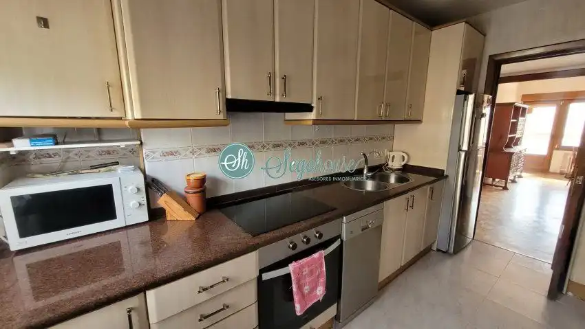 Kitchen of Flat for sale in Segovia  with Heating, Parquet flooring and Terrace