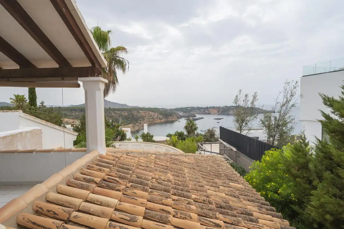 Vista exterior de Casa o xalet en venda en Sant Josep de sa Talaia amb Calefacció, Jardí privat i Terrassa