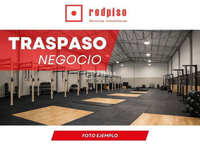 Local comercial en Alquiler en Distrito Zeta - Recinto Ferial Cortijo de Torres