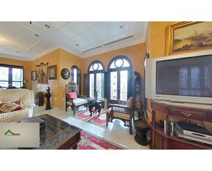 Sala d'estar de Pis de lloguer en  Sevilla Capital amb Aire condicionat, Calefacció i Moblat