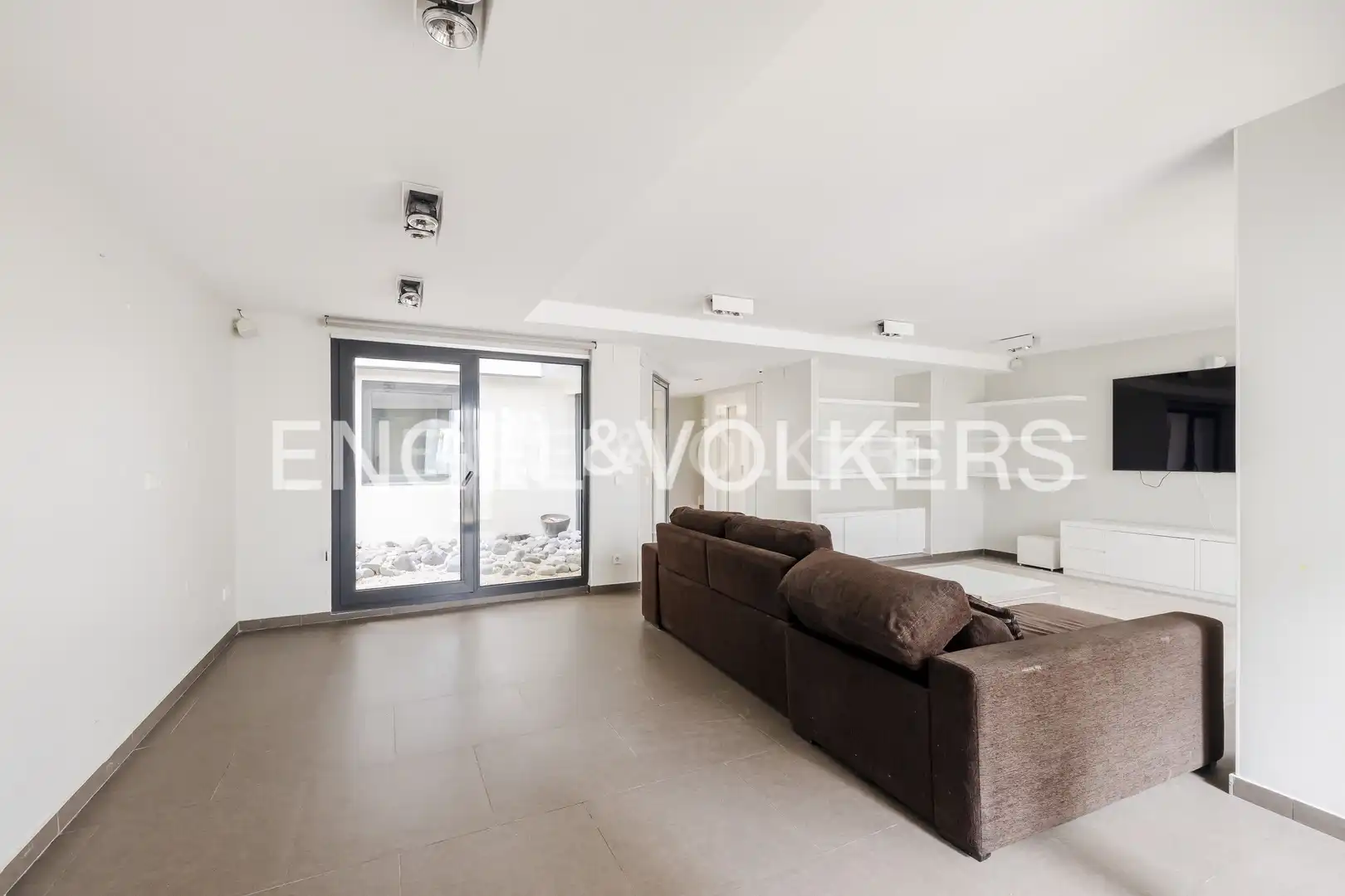 Living room of Houses for sale in Madrid  with Air Conditioner, Heating and Terrace